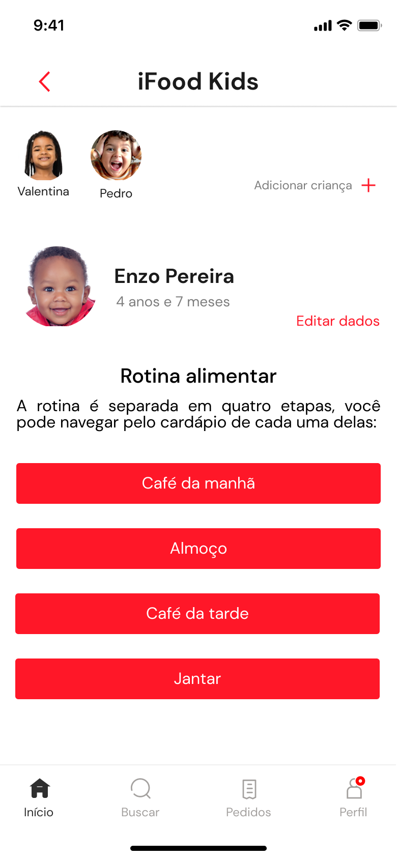 Lista com várias crianças e o Enzo selecionado